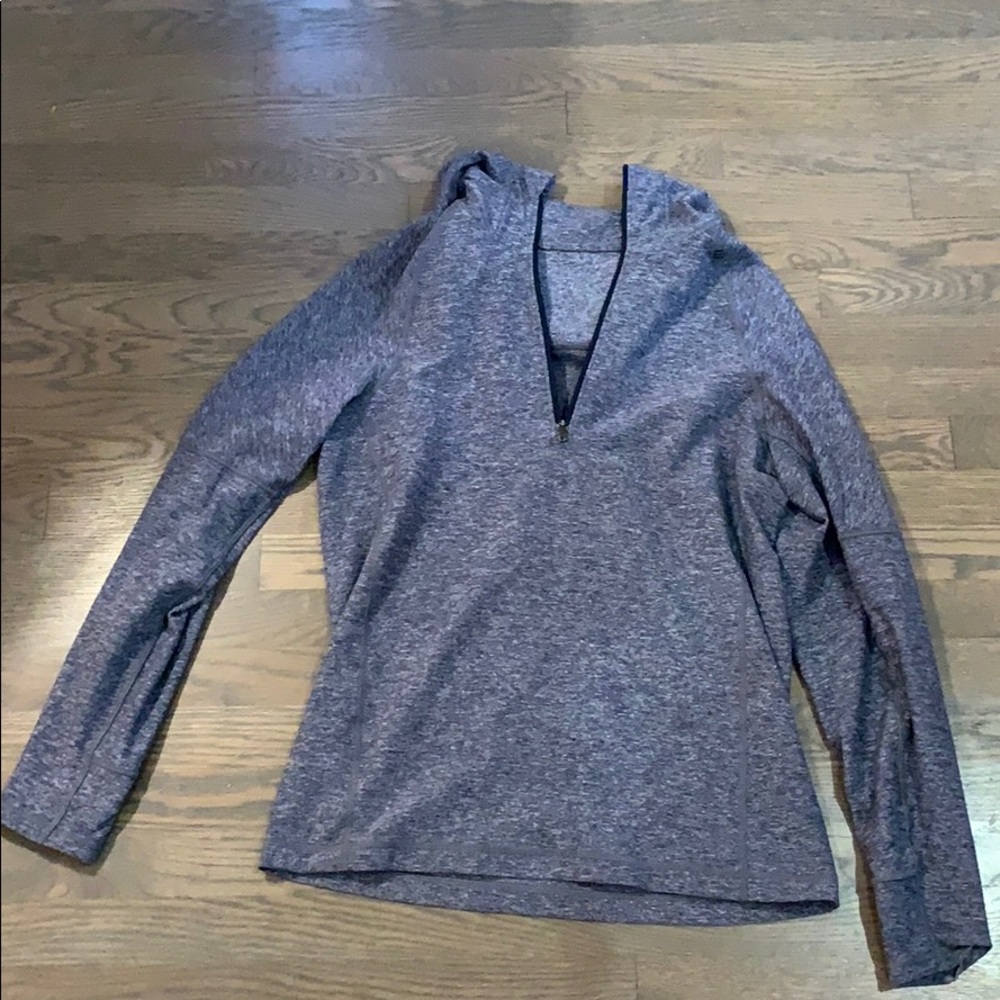 Lululemon men’s hooded sweatshirt